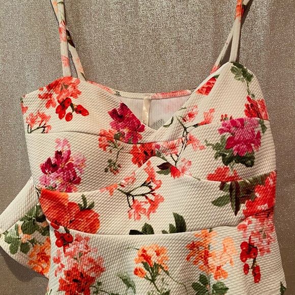 Sexy Flower Top Size L - Picture 8 of 10